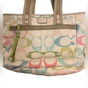 Coach Multicolored Medium Size Bag (Pre-Owned) Great condition